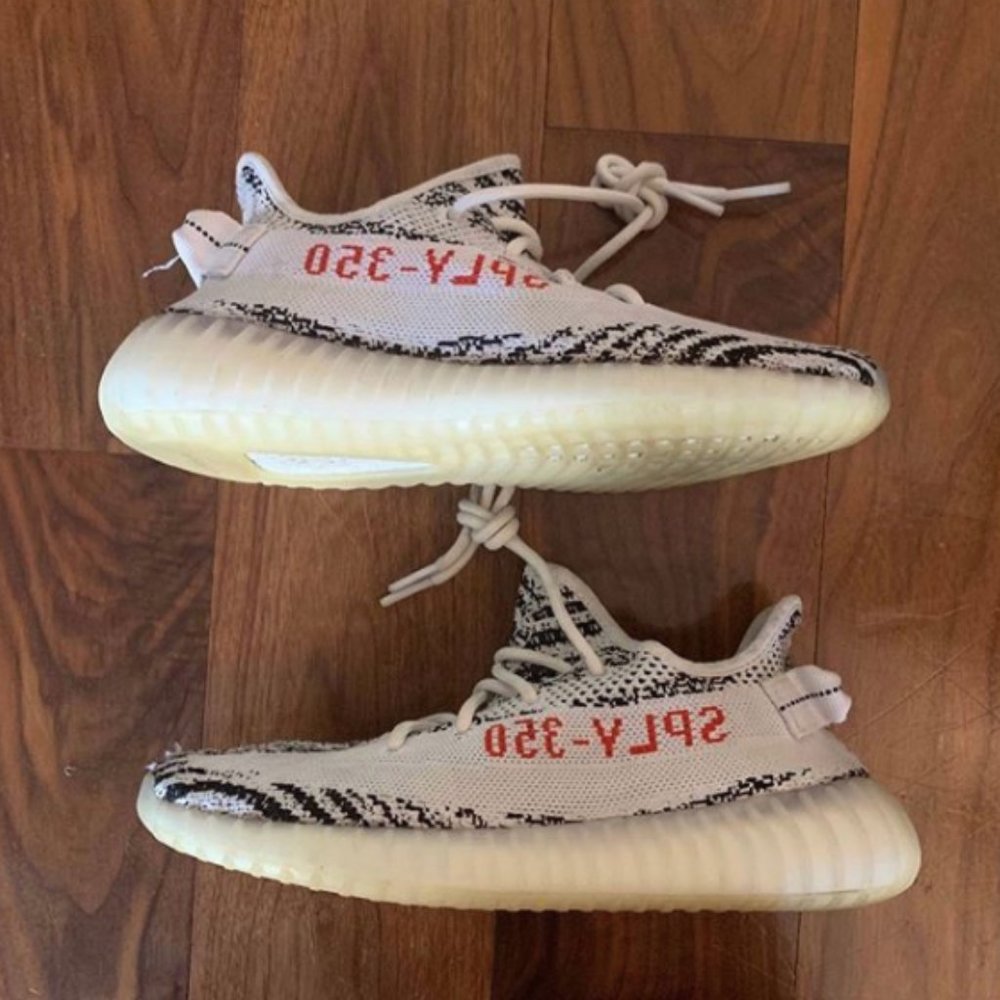 Yeezy Boost 350 V2 Zebra